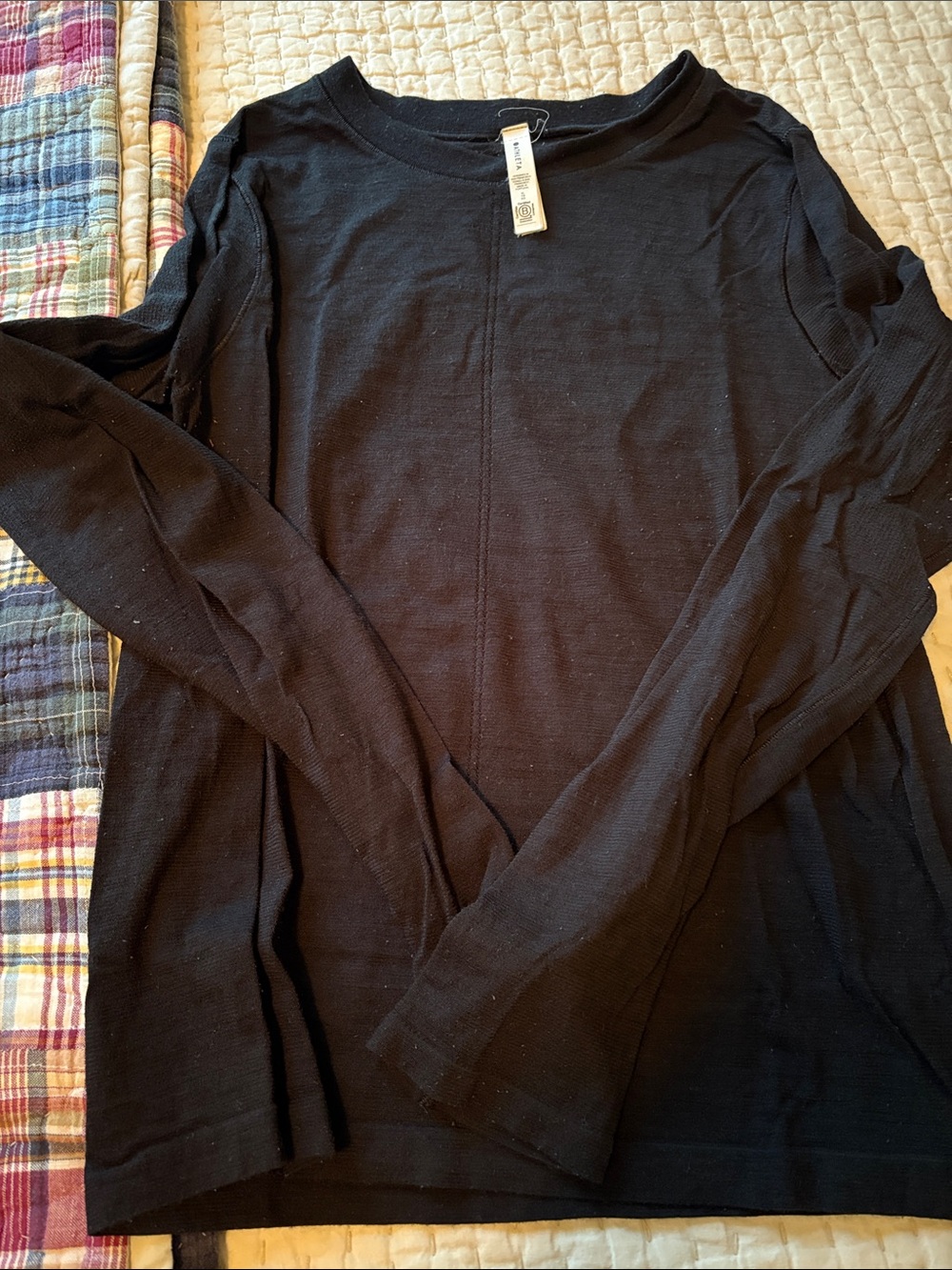 Athleta Black Long-Sleeve Crew Neck Tee